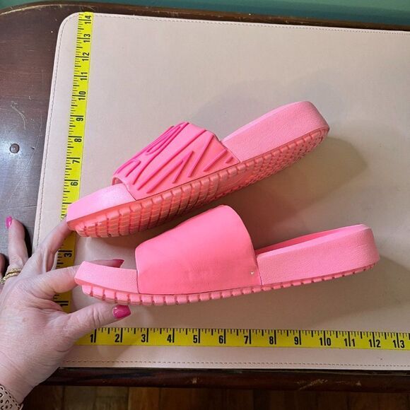 Jordan Pink Flip Flops SlidesโUS 8 CZ8027-600 LikeโNew - Picture 11 of 15